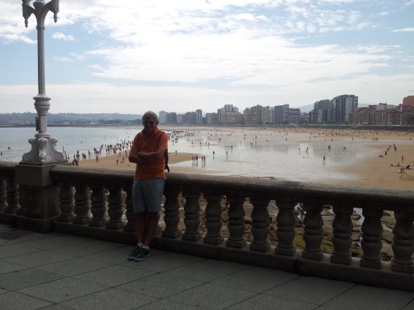 het stadstrand van Gijon