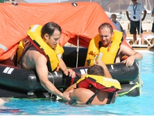 small_safety_liferaft_demo2