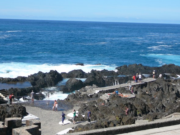 Guarachico natuurzwembad in de rotsen