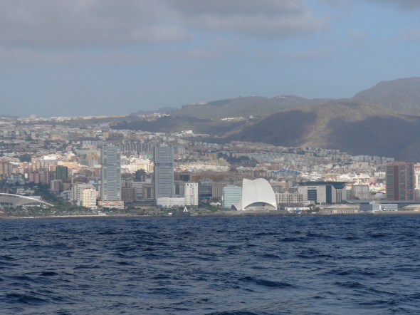 Santa Cruz van zee gezien