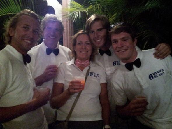 de crew bij de prijsuitreiking: strikjes van Ernest!