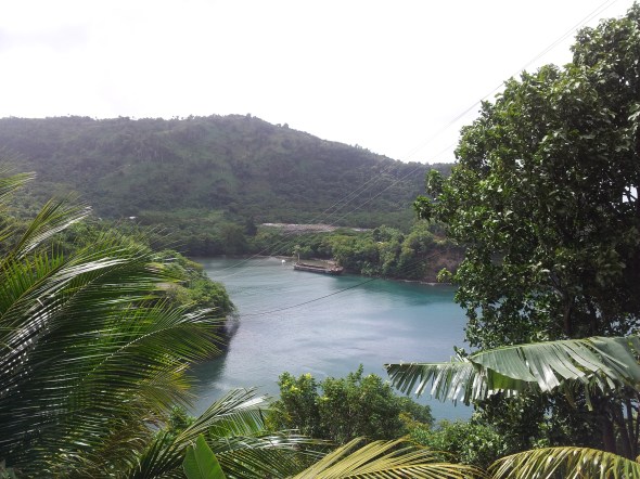 Halifax Bay: Mooie baai maar jammer genoeg achterin de vuilnisbelt....