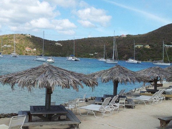 rumpunch op het strand, waar is de boot?