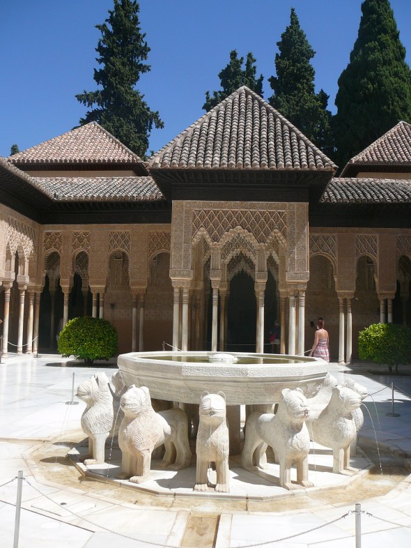 het binnenhof van de leeuwen