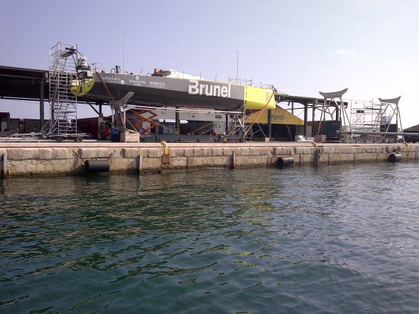 Brunel in Alicante op de wal