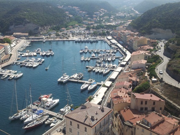 uitzicht op de haven vanaf de Citadel