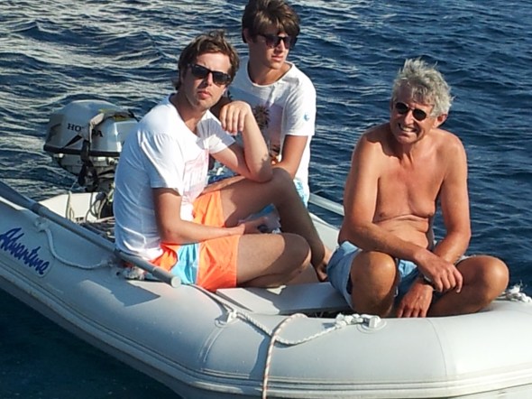 even naar het strand om de bbq plek te zoeken