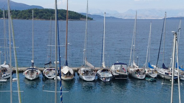 Aurora in Poort Mandraki, toen er nog geen wind was